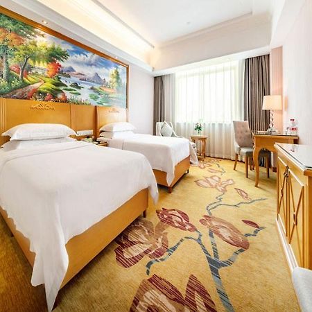 Vienna Hotel Banxuegang Road Σενζέν Εξωτερικό φωτογραφία