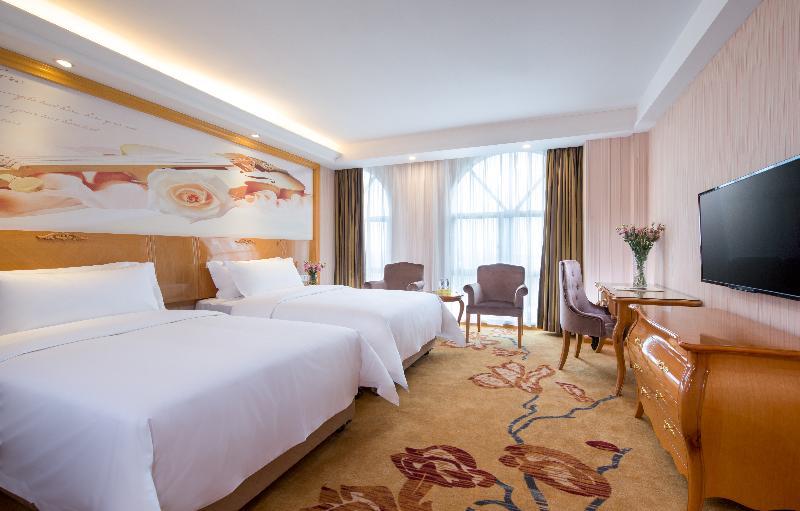 Vienna Hotel Banxuegang Road Σενζέν Εξωτερικό φωτογραφία